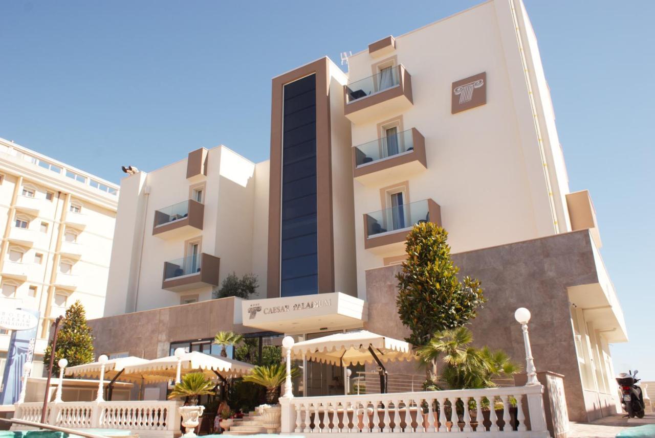 Hotel Caesar Paladium Rímini Exterior foto